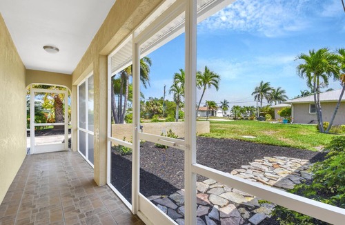 Saint James City House | Fisherman's Delight With Heated Salt Swimming Pool and a new Boat Lift