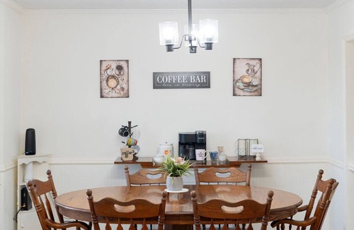 Auburn House | Football Parking Included at Serenity Cottage 7 Miles to Campus