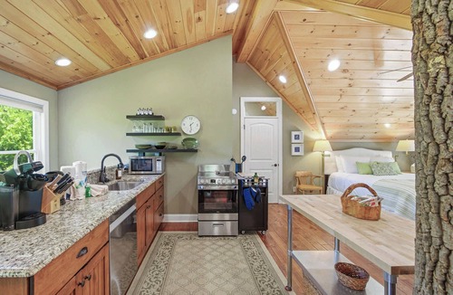Maryville House | Forest Bliss-Creekside Sanctuary-Near Smokies