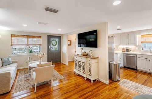 Fairhope House | Forester Cottage