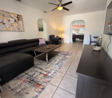 Poinsettia Heights Villa | Fort Lauderdale Gem Private Yard and Patio
