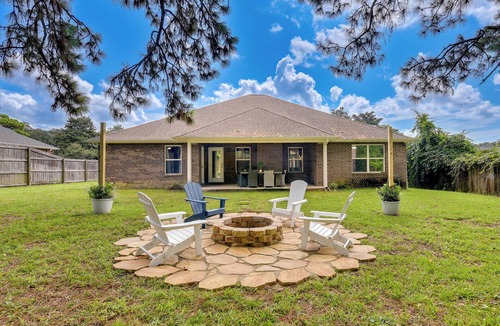 Wright House | Fort Walton Beach Vacation Rental w/Covered Patio