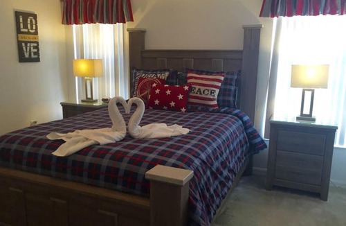 Westbury House | Fox Loop Disney Dream