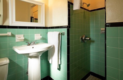 Edgewater Hotel | ❤️FRIENDLY & CLEAN BOUTIQUE MOTEL 5❤️