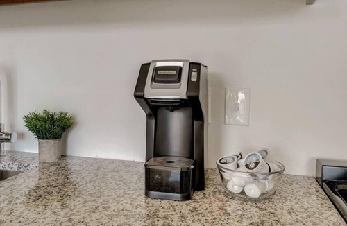 Avondale Apartment | Frontdesk | Spacious Studio near Sloss Furnaces