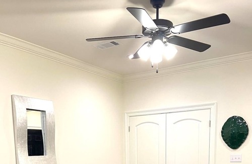 Hammond House | Full 1BR/1BA apartment, 5 min to I-55 and I-12