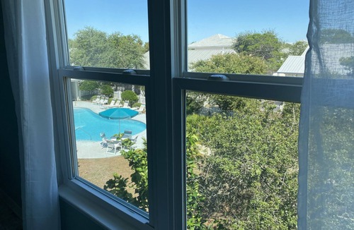 Clipper Cove House | FULL BEACH HOUSE - Clipper Cove Cutie - 3-5 Min WALK to beach - SLEEPS 10