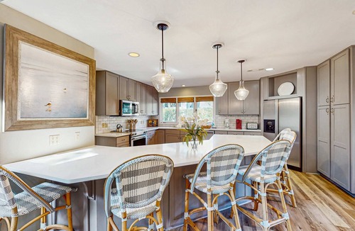 Oceanside House | Fully Renovated Sea Pines Home w/Private Pool Six Rows from the Water - Dogs OK