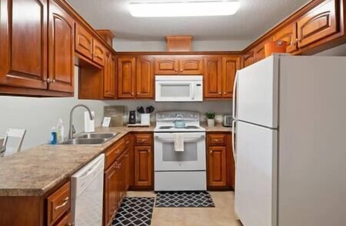 Brunswick House | 🌟Funky Fabulous 👙Pool 💥Near I-95 & FLETC