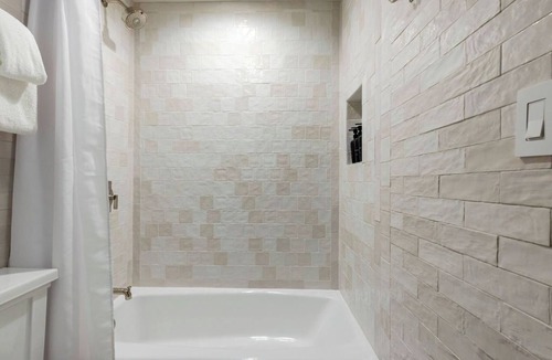 Lower Garden District Hotel | Garden District Hotel