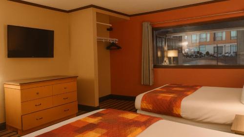Baton Rouge Apartment | Gated 2 Double Bed Studio with Full Kitchen 108