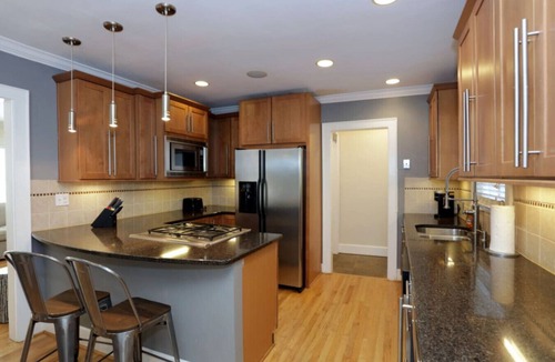 Home Park House | Gem in Midtown 4bedroom home-11