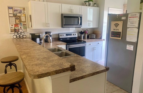 Haines City Condo | Gem of Lake Marion! Beautiful 3 Bedroom with King Beds, HD & Internet