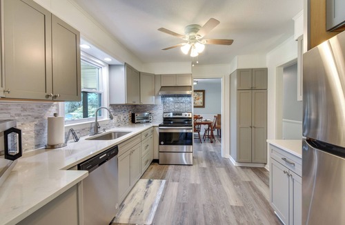 Hartwell House | Georgia Getaway w/2-Story Dock By Lake Hartwell