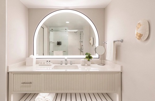 Singer Island Hotel | Get the Oceanview Unit |2 Queen Bed w/Onsite Pool
