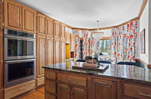 Helen House | Gold Leaf Chalet