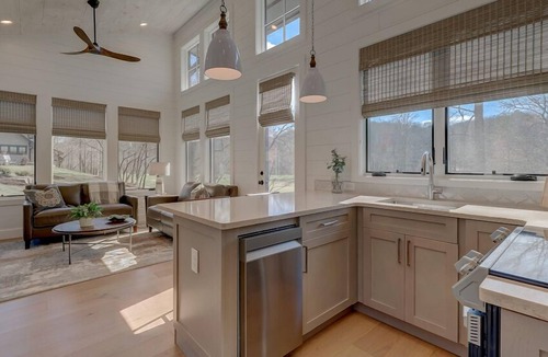 Mineral Bluff Cottage | Golf and Riverfront Cottage | King Bed | Group Availability