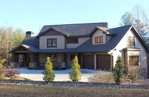 Sunset House | Golfer’s paradise for Cliffs Communities Members and their guests