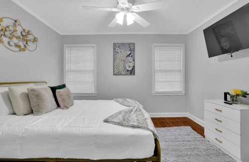 East Point Apartment | GoodLiving East Point Modern & Classy