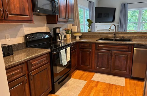 Anderson House | Gorgeous 4-bedroom lakefront house with private dock, 15 min. to Clemson.