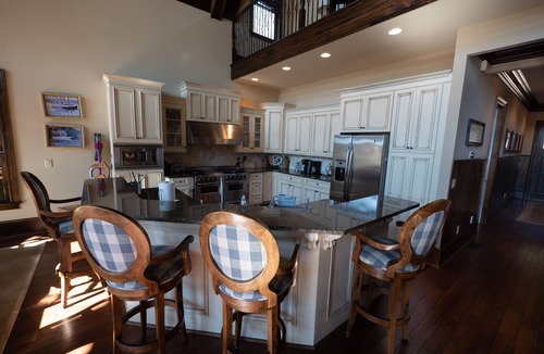 Gainesville House | Gorgeous lakefront home with infinity pool, pickleball court, stunning lake view