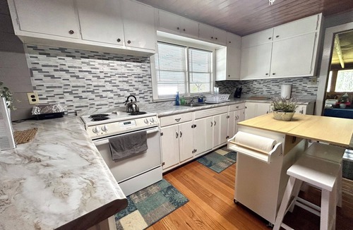 Morris Chapel House | Grannies house sits on 300 acre farm built in 1959