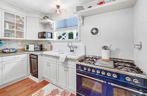 New Smyrna Beach House | Group Vacation in NSB - 16 people in One Location!