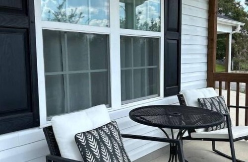 Vinemont House | Guadalupe Home, Minutes to I-65