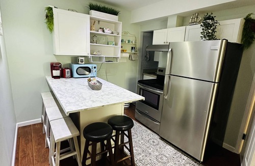 East Brainerd House | Guest suite
