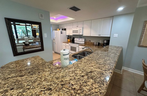 Ono Island Condo | Gulf Front Condo with Stunning Views!