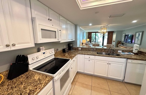 Ono Island Condo | Gulf Front Condo with Stunning Views!