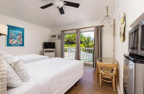 Marathon Hotel | Gulf View Waterfront Resort