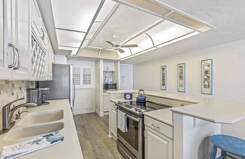 New Smyrna Beach Condo | HA310- Hacienda del Sol 1 Lovely, direct beachfront 2 bedroom 2 bath condo