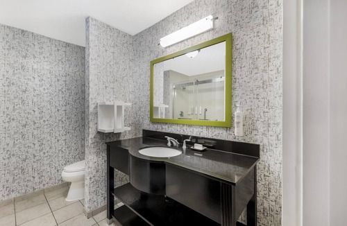 Leeds Hotel | Hampton Inn Birmingham Leeds