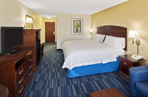 Flemington Hotel | Hampton Inn Hinesville