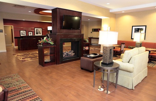 Milan Hotel | Hampton Inn Milan TN