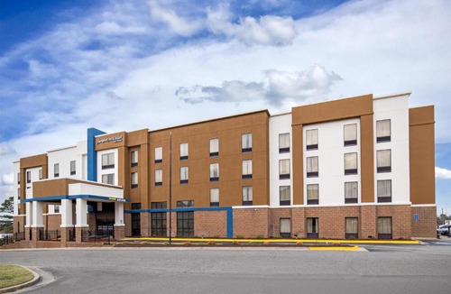 Augusta Hotel | Hampton Inn & Suites Augusta West