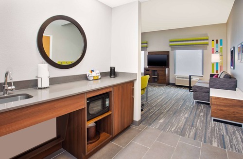 Seffner Hotel | Hampton Inn & Suites Tampa East (Casino Area)