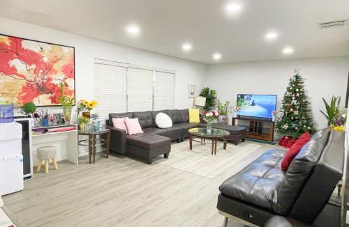 Pine Hills House | Happy Home