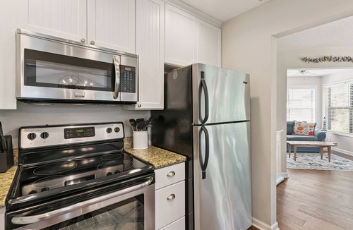 Saint Simons Island Condo | Harbour Oaks near the Village/Pier - 3 bed, 2 bath, sleeper sofa, pet friendly
