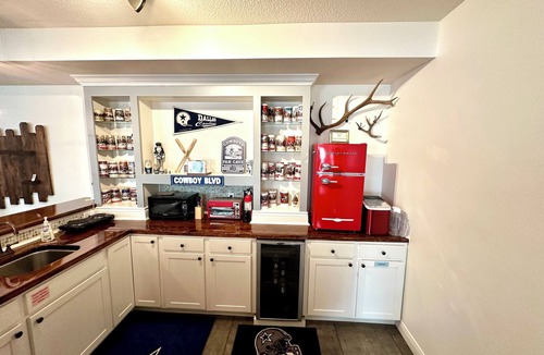 Columbia House | Hatteras Hideaway - Perfect for wanting to enjoy all that Columbia has to offer.