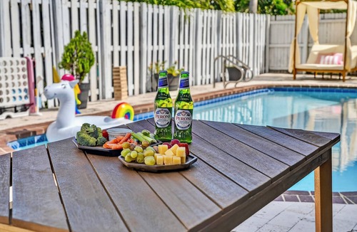 Coral Ridge Isles House | Heated Pool 4 BR Retreat - 30 min to WC Stadium