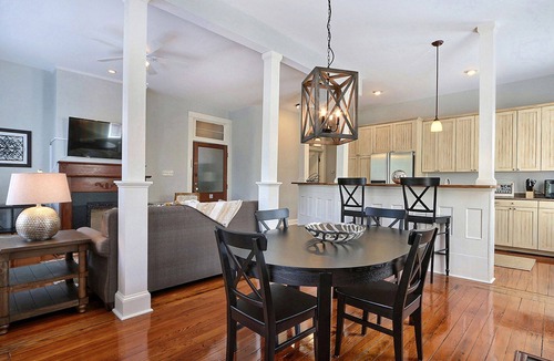 Historic District - North Apartment | Heated Pool Access | 5*Clean | Flex Cancelation