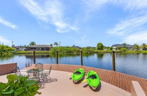 Burnt Store House | Heated Pool, Game Room, & Dock on Freshwater Canal - Mermaid Cove - Roelens
