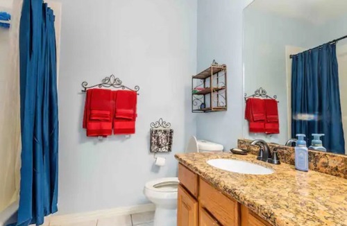 Atascocita House | Heated Pool Getaway!