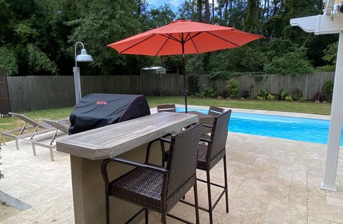 Savannah House | Heated Private Pool - 15 mins to Downtown