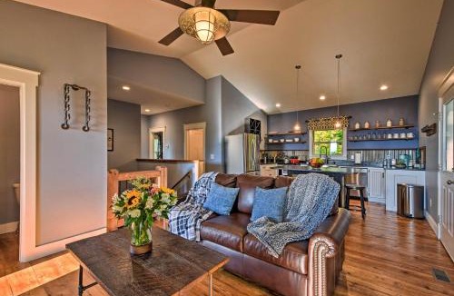 Hiawassee House | Hiawassee Home w/Views < 1 Mi to Lake Chatuge
