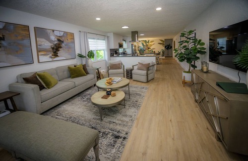 Central Corals House | Hidden Gem in Fort Lauderdale area! Beautiful 3 BDR/2 BATH centrally located!