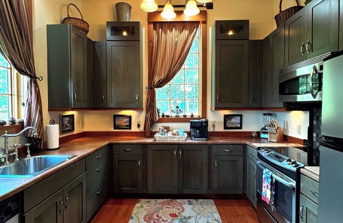 Franklin House | Hidden Gem in the Smokies - Awenasa