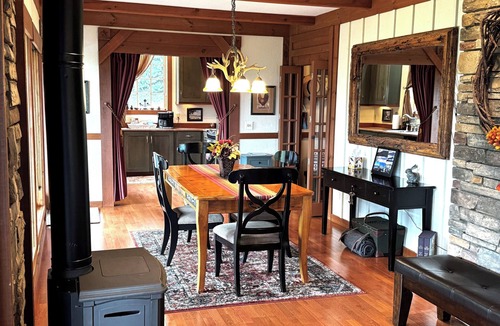 Franklin House | Hidden Gem in the Smokies - Awenasa